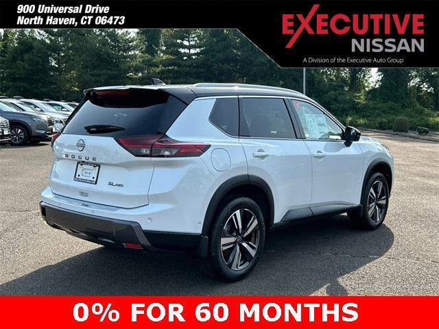 Photo of 2025 White / Black Nissan Rogue