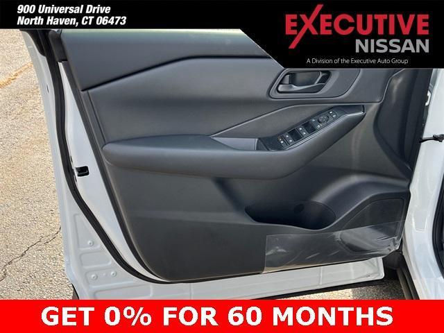 Photo of 2025 Everest White P Nissan Rogue