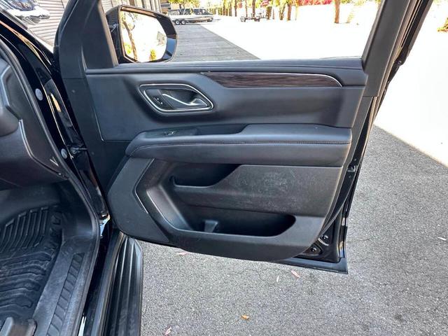 Photo of 2022 Black Chevrolet Tahoe