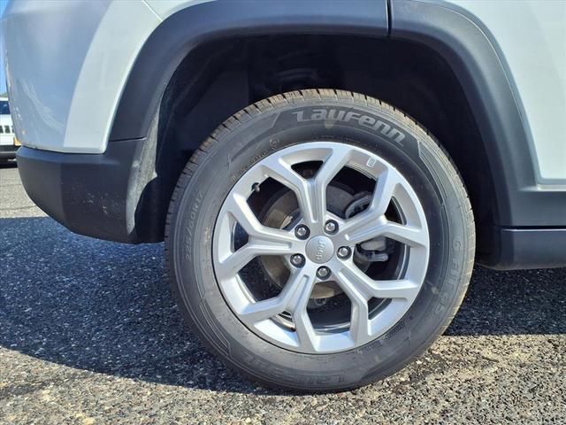 Photo of 2024 Bright White Clearcoat Jeep Compass