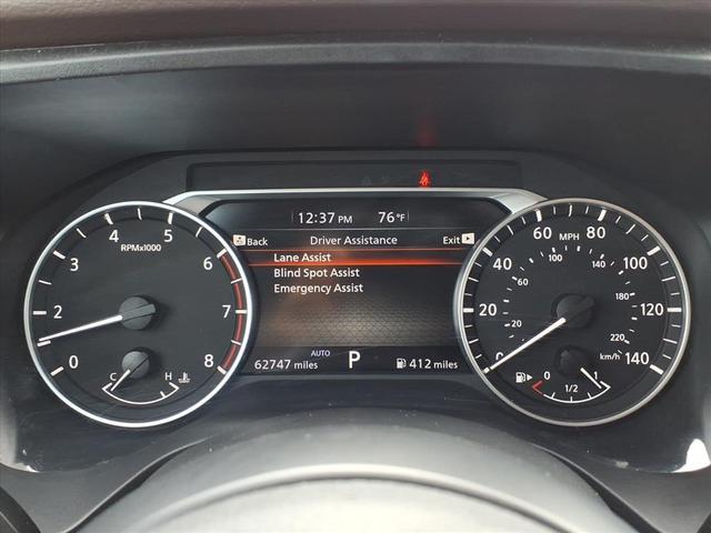 Photo of 2023 Super Black Nissan Rogue