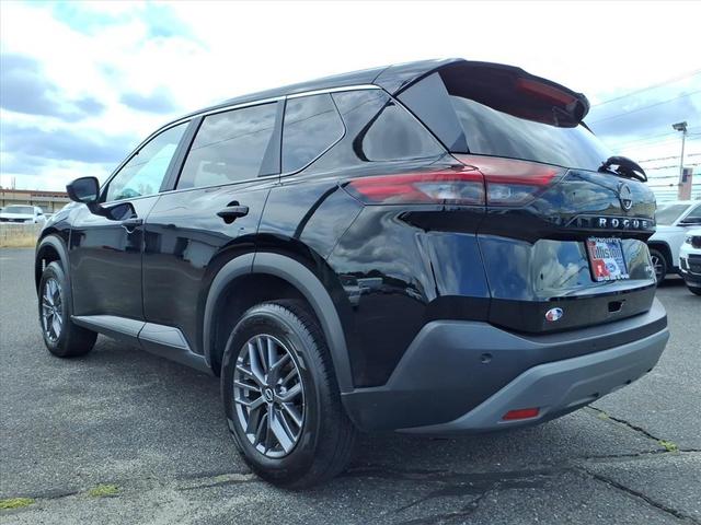 Photo of 2023 Super Black Nissan Rogue
