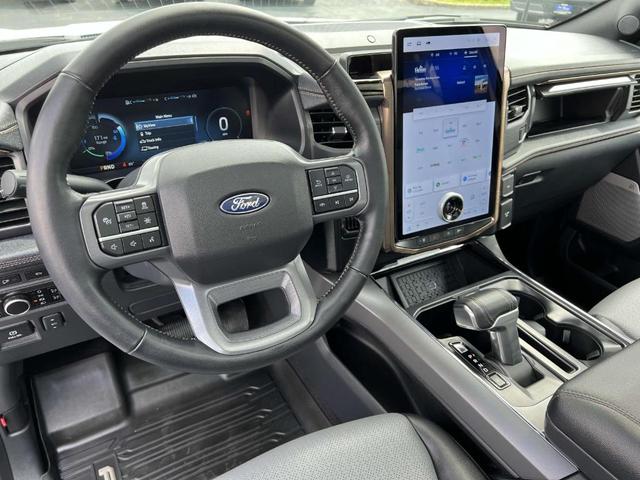 Photo of 2024 Oxford White Ford F-150 Lightning