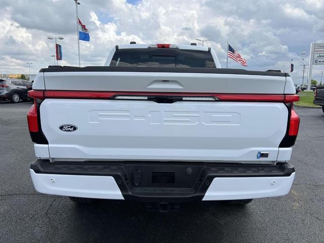 Photo of 2024 Oxford White Ford F-150 Lightning