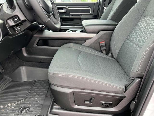 Photo of 2025 Bright White Clearcoat RAM 2500