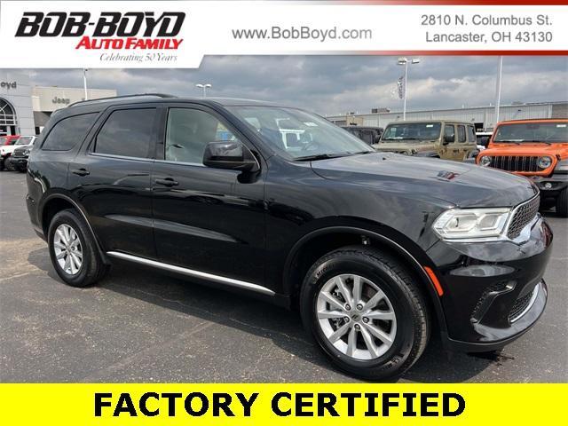 Photo of 2023 DB Black Crystal Clearcoat Dodge Durango