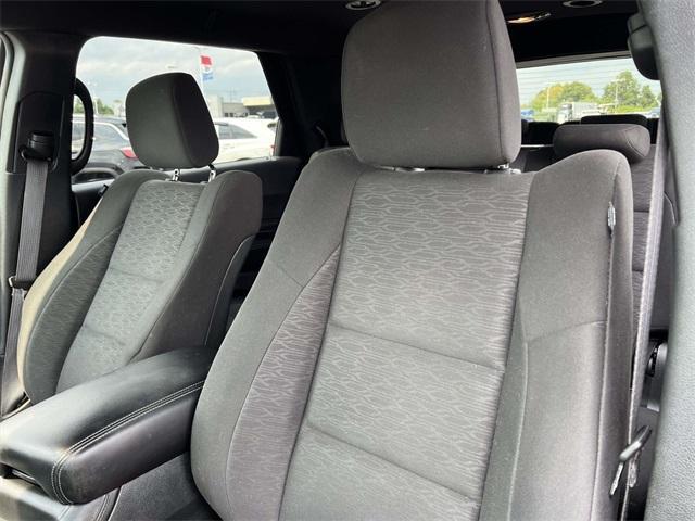 Photo of 2023 DB Black Crystal Clearcoat Dodge Durango