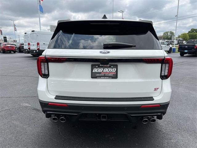 Photo of 2025 White Ford Explorer