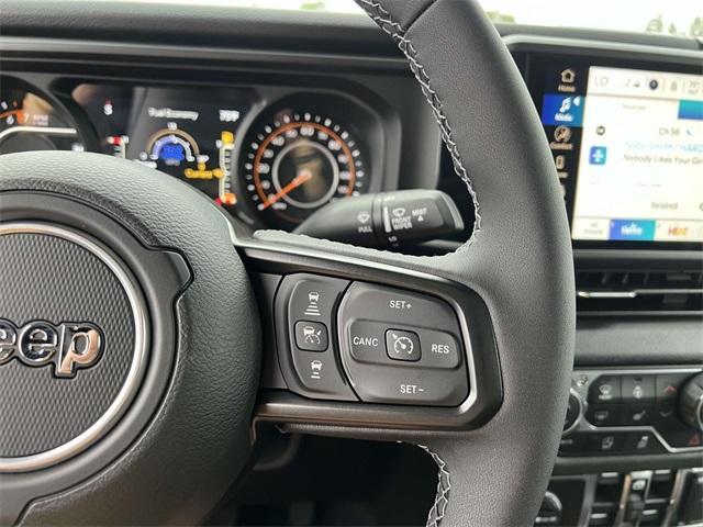 Photo of 2025 Granite Crystal Clearcoat Metallic Jeep Gladiator
