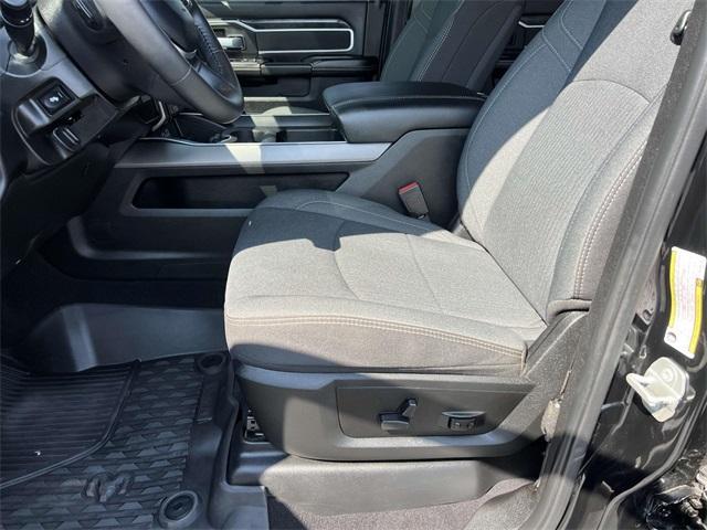 Photo of 2024 Diamond Black RAM 2500