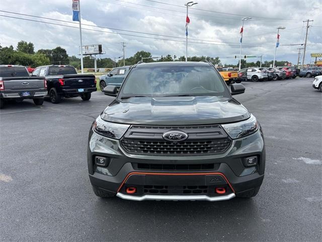 Photo of 2022 Green Metallic Ford Explorer