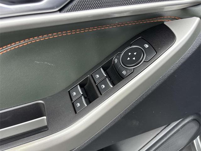 Photo of 2022 Green Metallic Ford Explorer