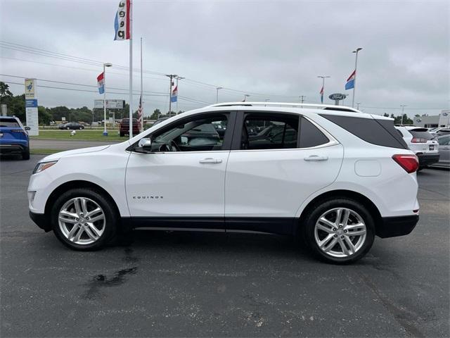 Photo of 2019 Summit White Chevrolet Equinox