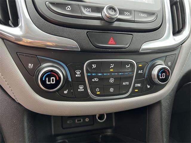 Photo of 2019 Summit White Chevrolet Equinox