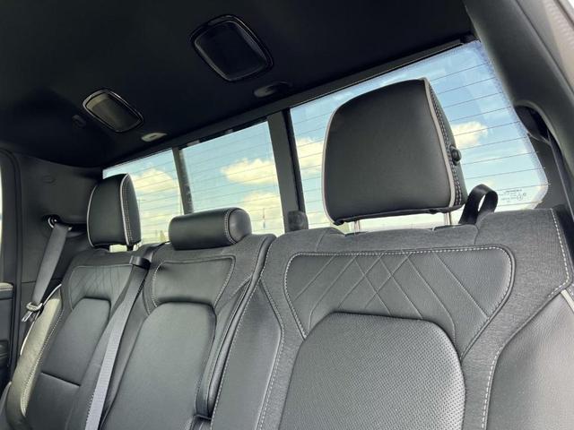 Photo of 2025 Bright White Clearcoat RAM 1500