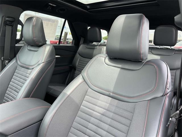 Photo of 2025 Agate Black Metallic Ford Explorer