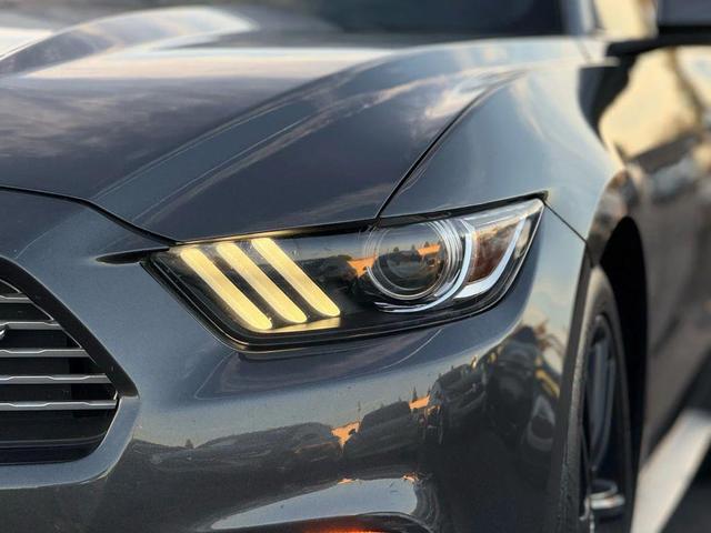 Photo of 2017 Shadow Black Ford Mustang