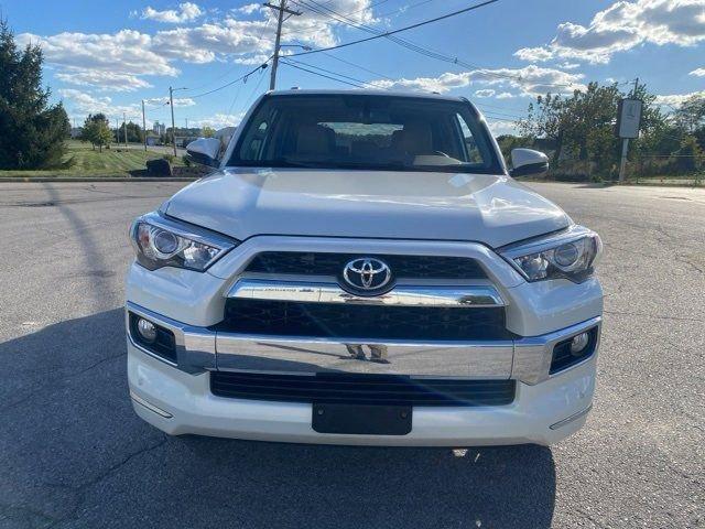 Photo of 2018 Blizzard Pearl Toyota 4Runner