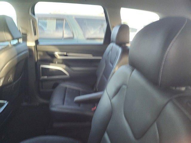 Photo of 2022 Dark Moss Kia Telluride