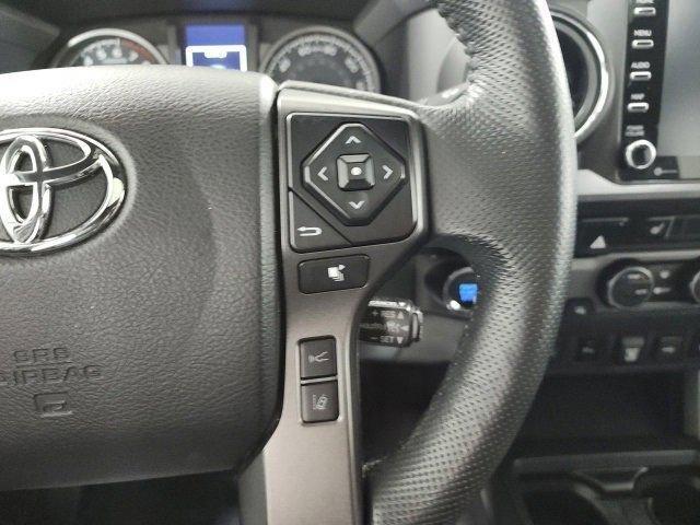 Photo of 2021 Super White Toyota Tacoma