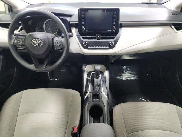 Photo of 2022 Classic Silver Metallic Toyota Corolla