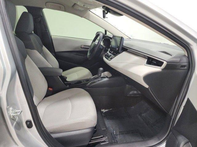 Photo of 2022 Classic Silver Metallic Toyota Corolla