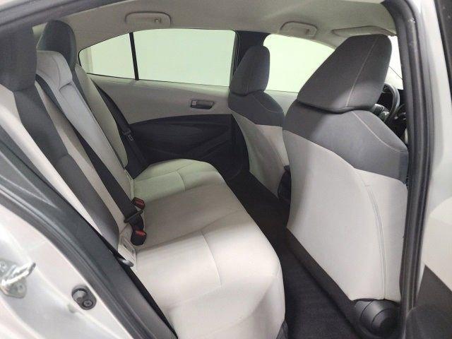Photo of 2022 Classic Silver Metallic Toyota Corolla
