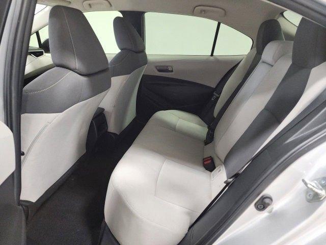 Photo of 2022 Classic Silver Metallic Toyota Corolla