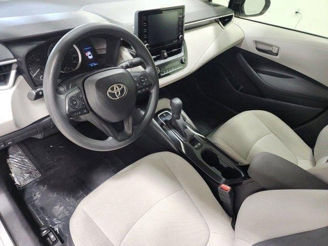 Photo of 2022 Classic Silver Metallic Toyota Corolla