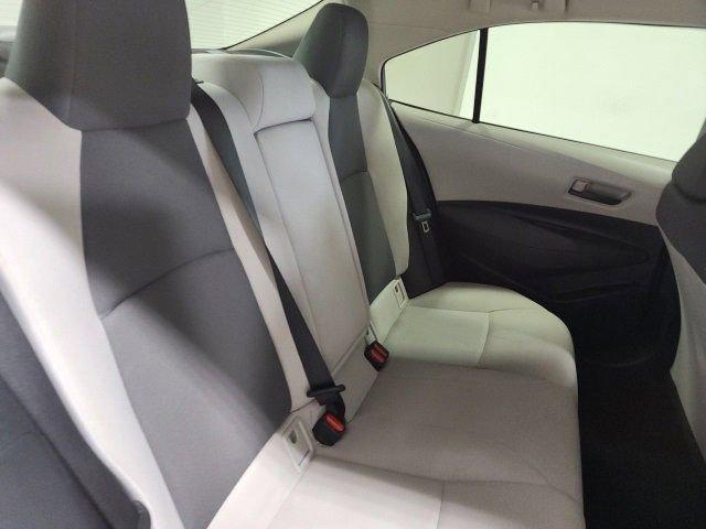 Photo of 2022 Classic Silver Metallic Toyota Corolla