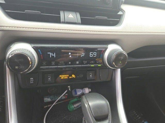 Photo of 2019 Magnetic Gray Metallic Toyota RAV4