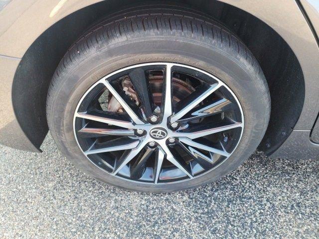 Photo of 2023 Predawn Gray Mica Toyota Camry