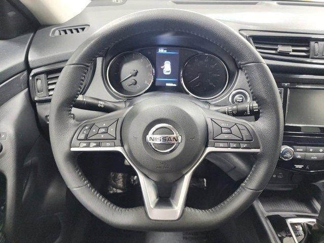 Photo of 2019 Glacier White Nissan Rogue