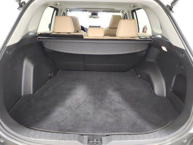 Photo of 2021 Blizzard Pearl Toyota RAV4