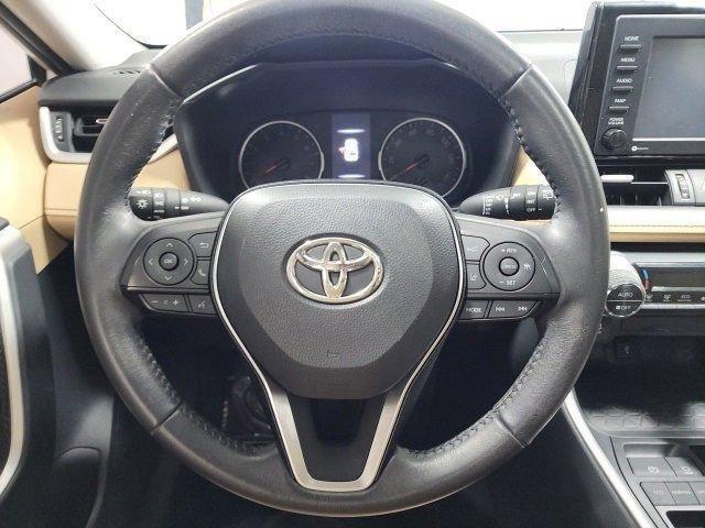 Photo of 2021 Blizzard Pearl Toyota RAV4