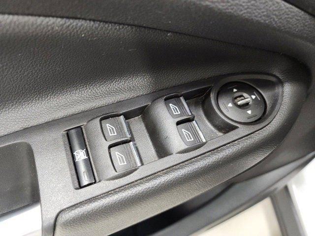 Photo of 2016 Ingot Silver Ford Escape