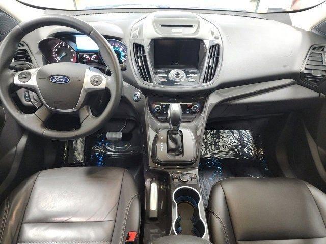 Photo of 2016 Ingot Silver Ford Escape
