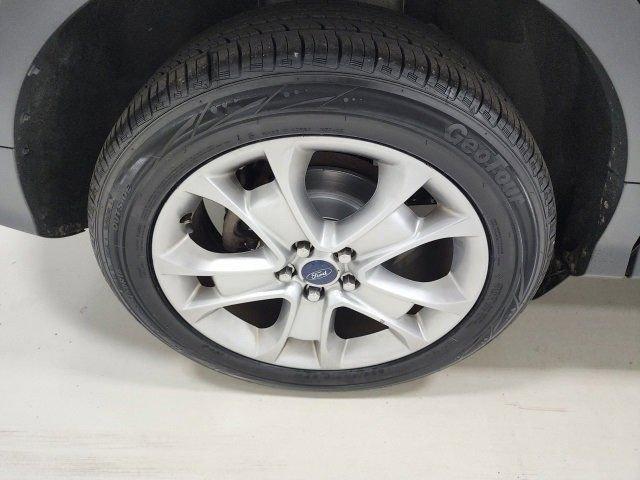 Photo of 2016 Ingot Silver Ford Escape