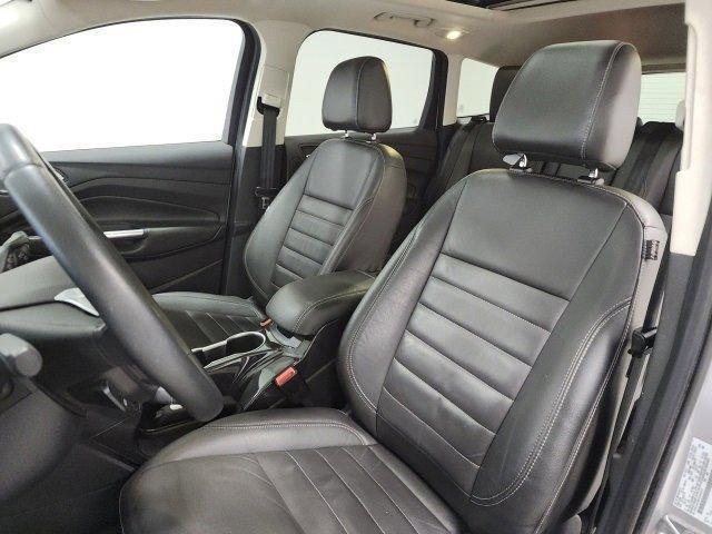 Photo of 2016 Ingot Silver Ford Escape