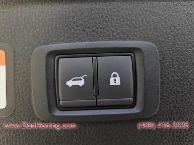 Photo of 2025 Labrador Black Pearl Mitsubishi Eclipse Cross