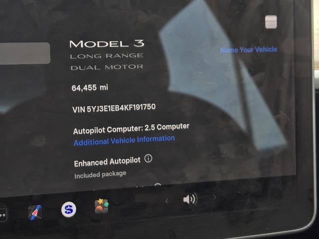 Photo of 2019 Gray Tesla Model 3
