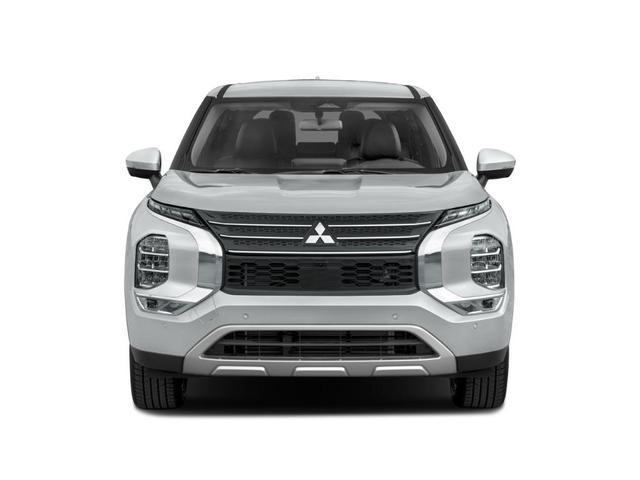 Photo of 2022 Silver Mitsubishi Outlander
