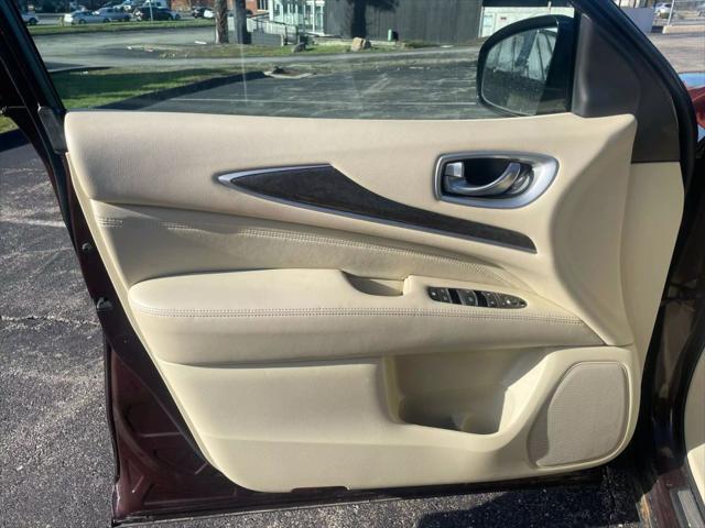 Photo of 2014 Burgundy INFINITI QX60
