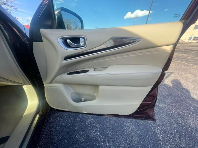 Photo of 2014 Burgundy INFINITI QX60