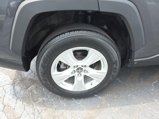 Photo of 2019 Gray Toyota RAV4