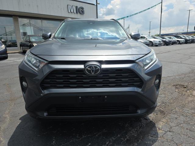Photo of 2019 Gray Toyota RAV4