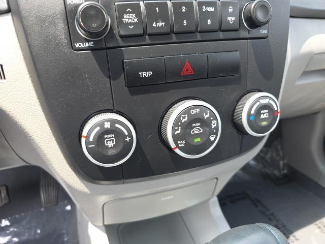 Photo of 2008 Ice Blue Metallic Kia Spectra