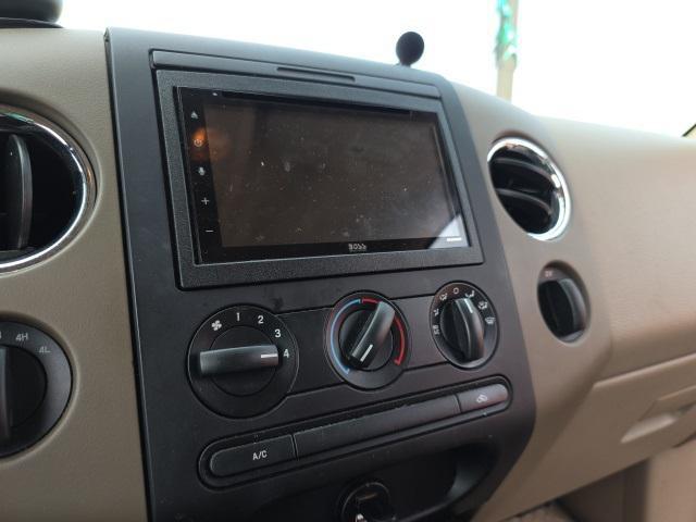 Photo of 2004 Bright Red Clearcoat Ford F-150
