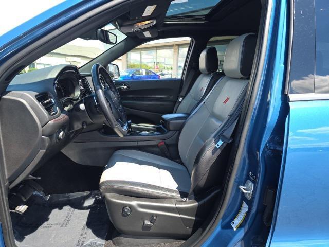 Photo of 2024 Frostbite Pearlcoat Dodge Durango