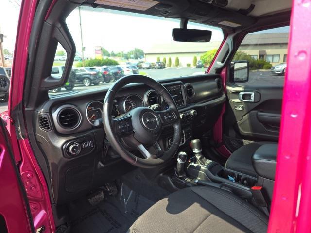 Photo of 2022 Limited Edition Tuscadero Pearlcoat Jeep Wrangler Unlimited